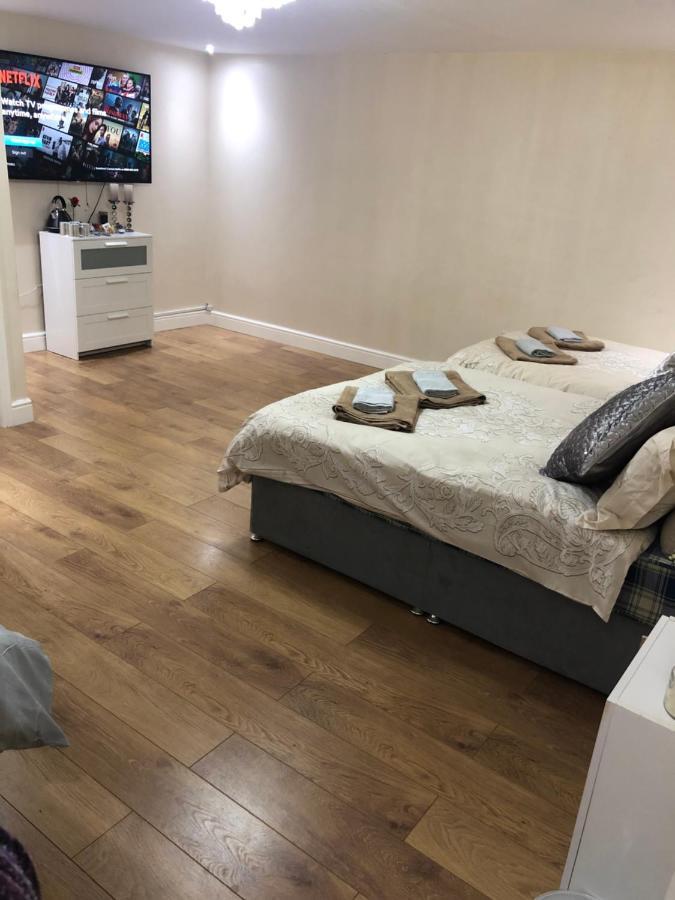 Big Room Rusholme With Tv And Private Bathroom-Parking&Wifi Manchester Exterior photo
