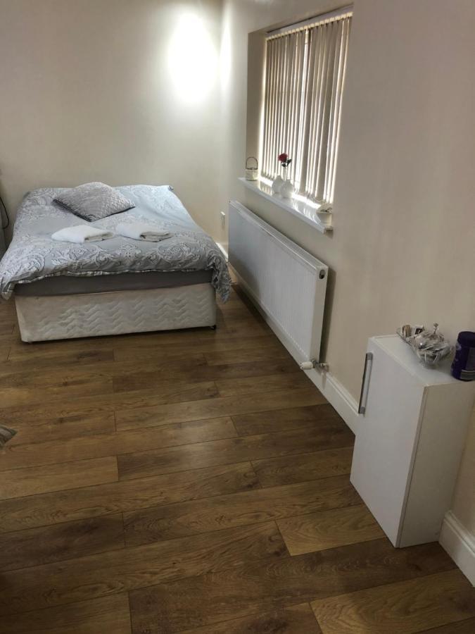 Big Room Rusholme With Tv And Private Bathroom-Parking&Wifi Manchester Exterior photo