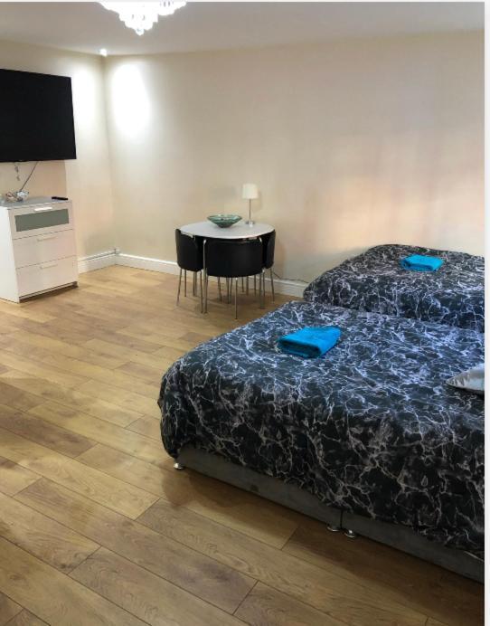 Big Room Rusholme With Tv And Private Bathroom-Parking&Wifi Manchester Exterior photo