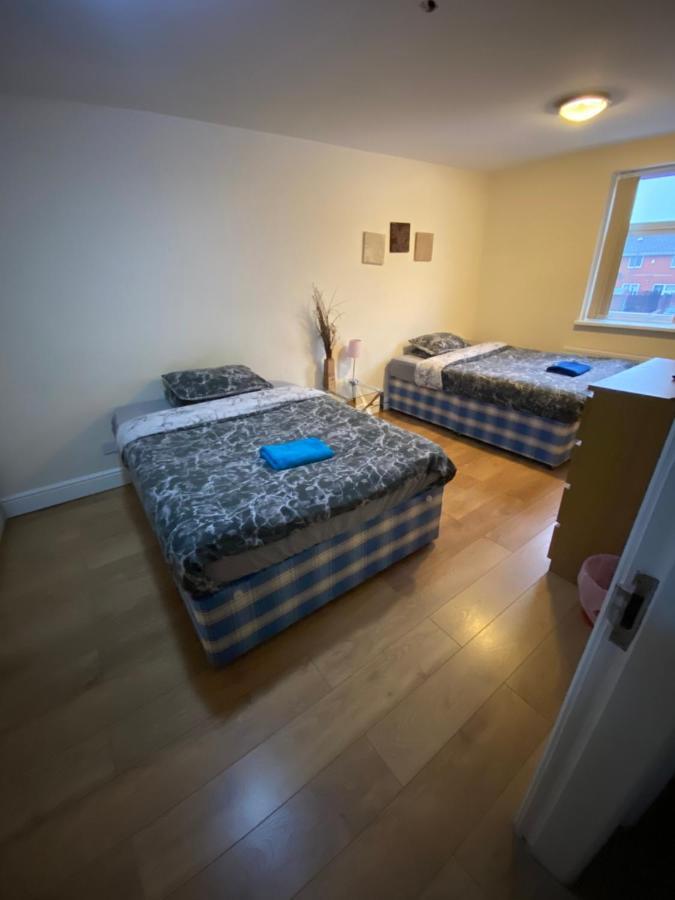 Big Room Rusholme With Tv And Private Bathroom-Parking&Wifi Manchester Exterior photo